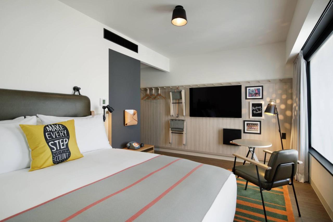 Hotel Moxy Osaka Shin Umeda Exterior foto